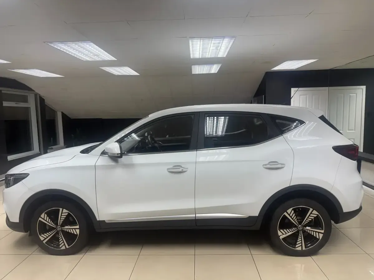 Usado MG ZS Excite 105 kW (143 HP) 2020 Branco Citadino