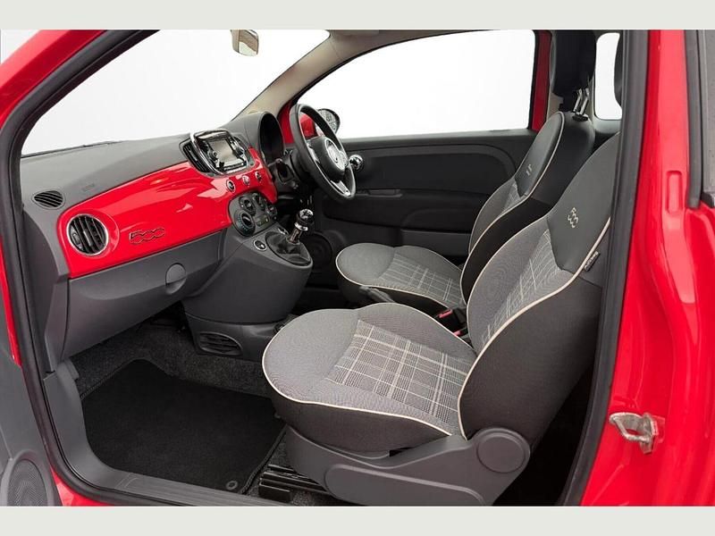 Used Fiat 500 Lounge 69 HP (50 kW) 2017 Red Hatchback