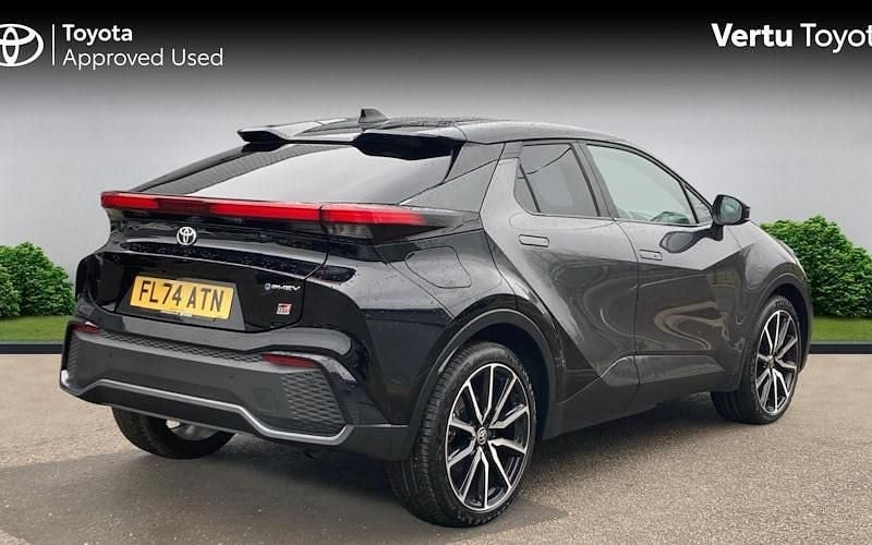 Used Toyota C-HR Sport 223 HP (164 kW) 2026 SUV