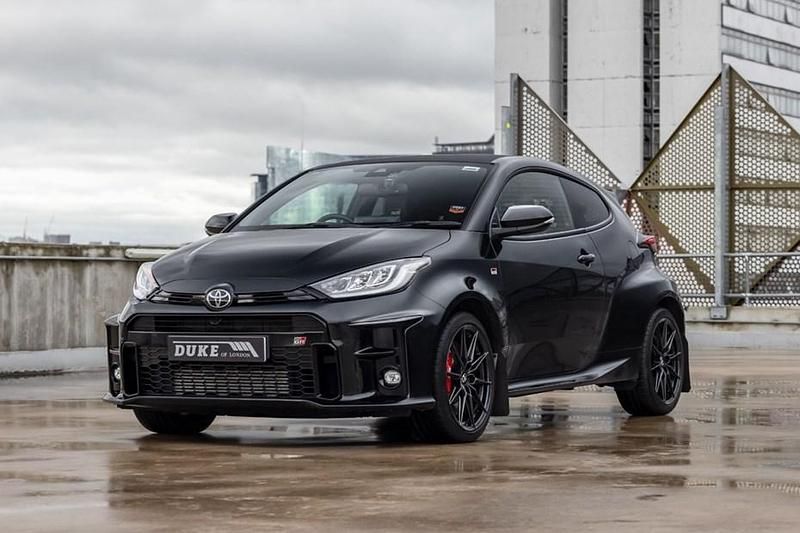 Black Used 2022 Toyota Yaris Hatchback | £29,995 (Fair price) - Image 1/1