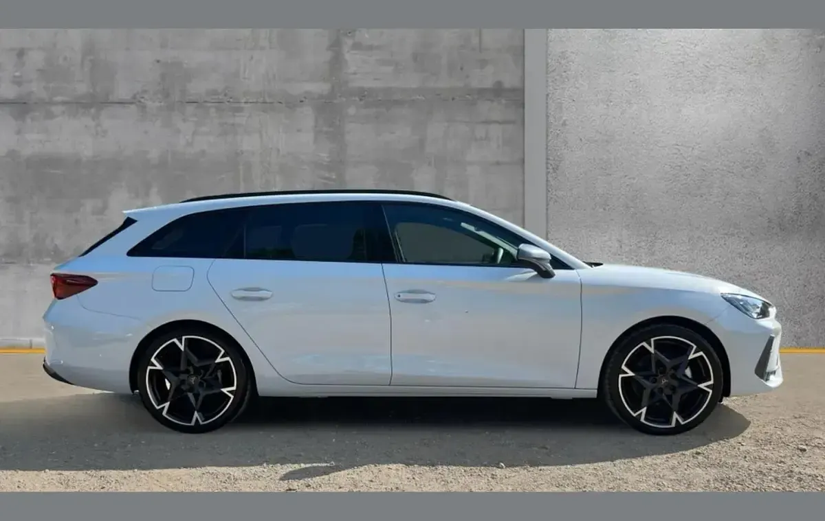New Cupra Leon 147 HP (108 kW) 2026 White Estate