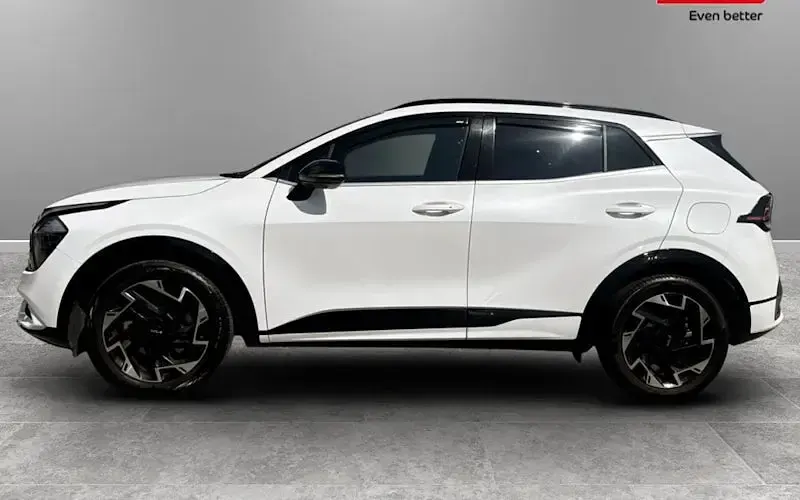 Used Kia Sportage GT-Line 159 HP (116 kW) 2024 White SUV