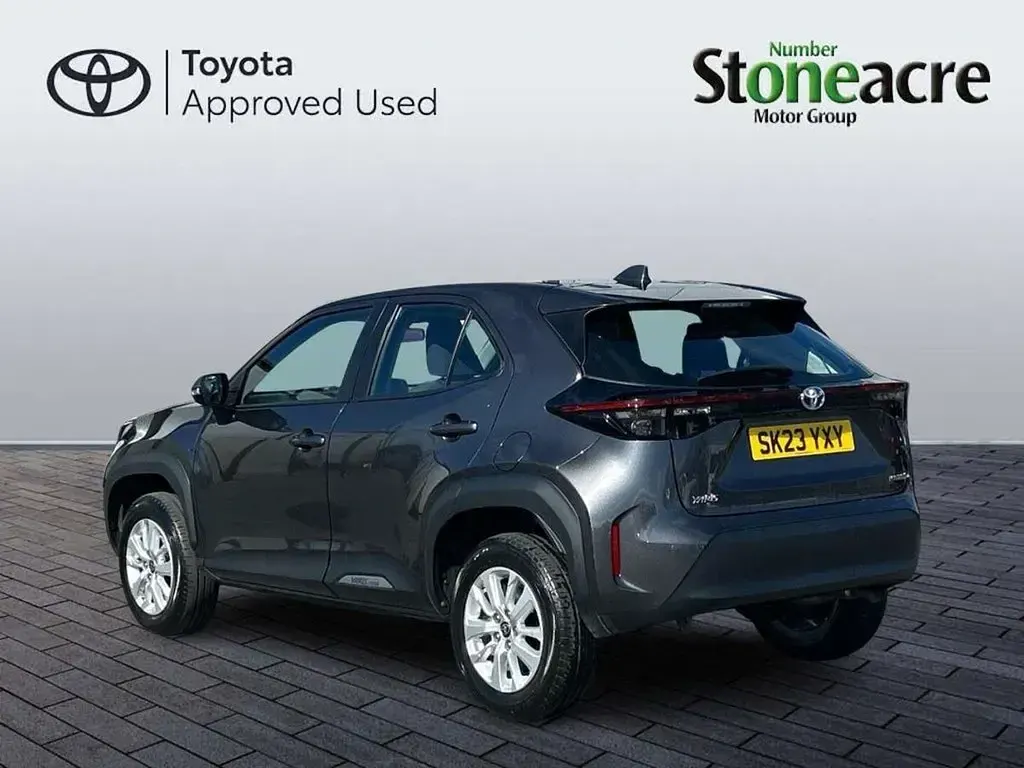 Used Toyota Yaris Cross 113 HP (83 kW) 2023 Grey SUV