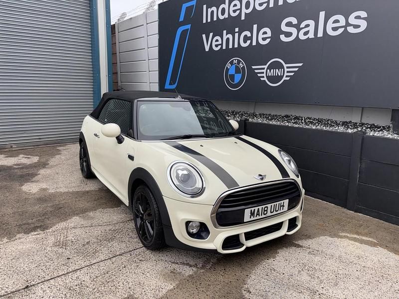 Used Mini Cooper Cabriolet 136 HP (100 kW) 2018 White Cabriolet