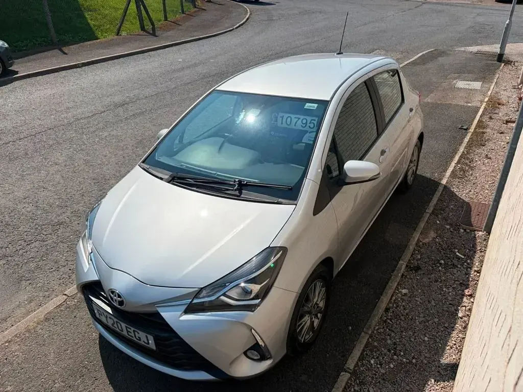 Used Toyota Yaris 111 HP (81 kW) 2020 Silver Hatchback