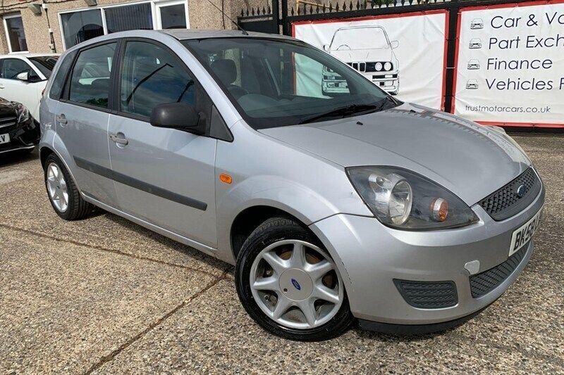 Silver Used 2008 Ford Fiesta Style Hatchback | £1,195 (Fair price) - Image 1/1