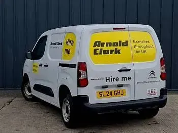Used Citroën Berlingo 100 HP (73 kW) 2024 White MPV