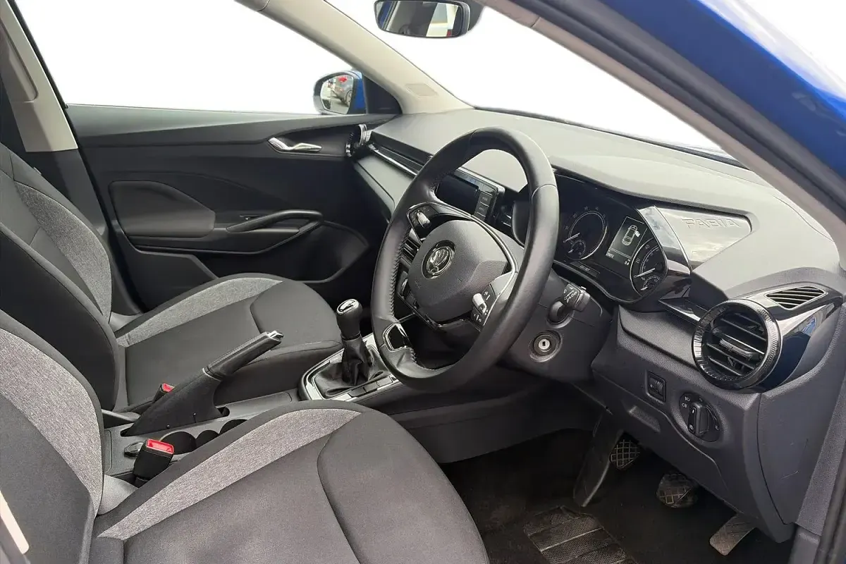 Used Skoda Fabia Comfort 95 HP (69 kW) 2022 Blue Hatchback