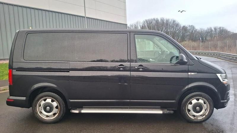 Used VW Transporter SE 148 HP (108 kW) 2019 Black Van