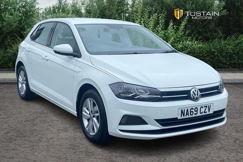 White Used 2019 VW Polo SE Hatchback | £13,299 (Fair price) - Image 1/4