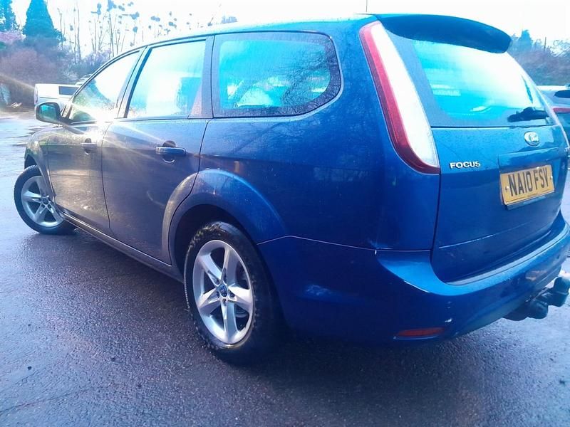 Used Ford Focus Zetec 2010 Blue Estate
