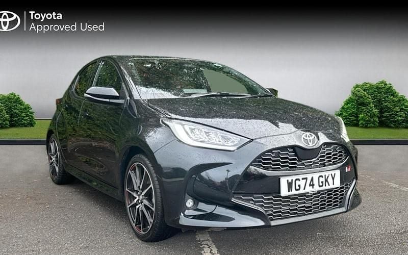 Used Toyota Yaris Hybrid Sport 131 HP (96 kW) 2026 Hatchback