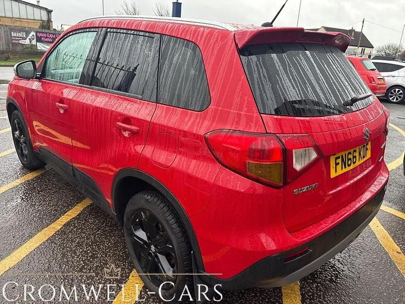 Used Suzuki Vitara 140 HP (102 kW) 2016 Red SUV