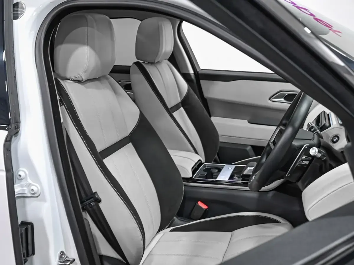 Second-hand Land Rover Range Rover Velar 204 CP (150 kW) 2022 Alb SUV
