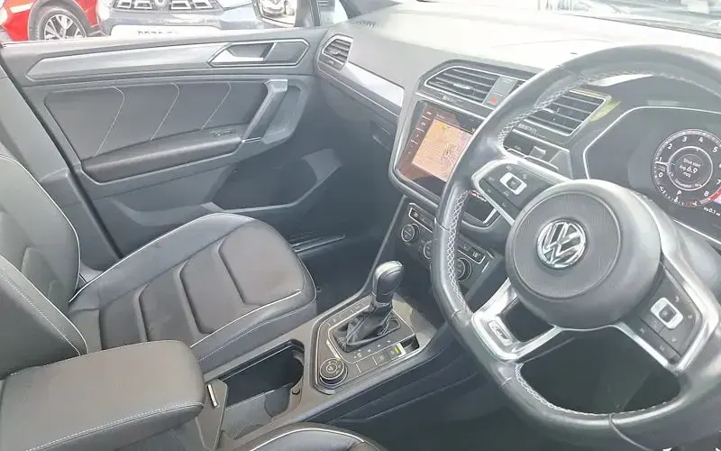 Used VW Tiguan R-line 179 HP (131 kW) 2018 Black SUV