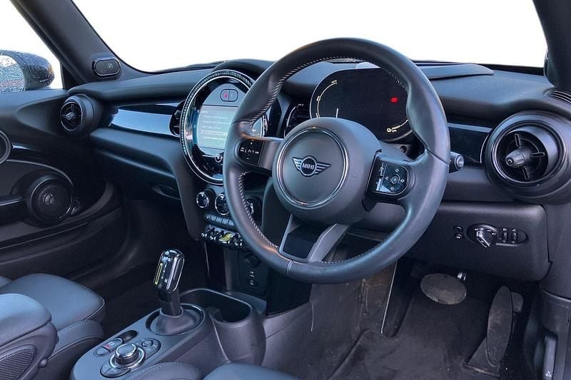 Used Mini Cooper S Level 3 135 kW (184 HP) 2022 Black Hatchback