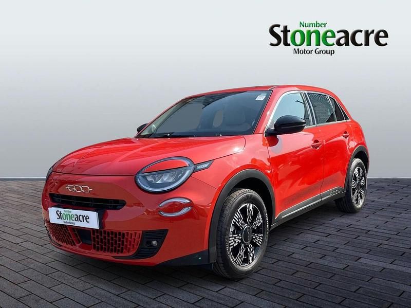 New Fiat 600 2025 Orange SUV