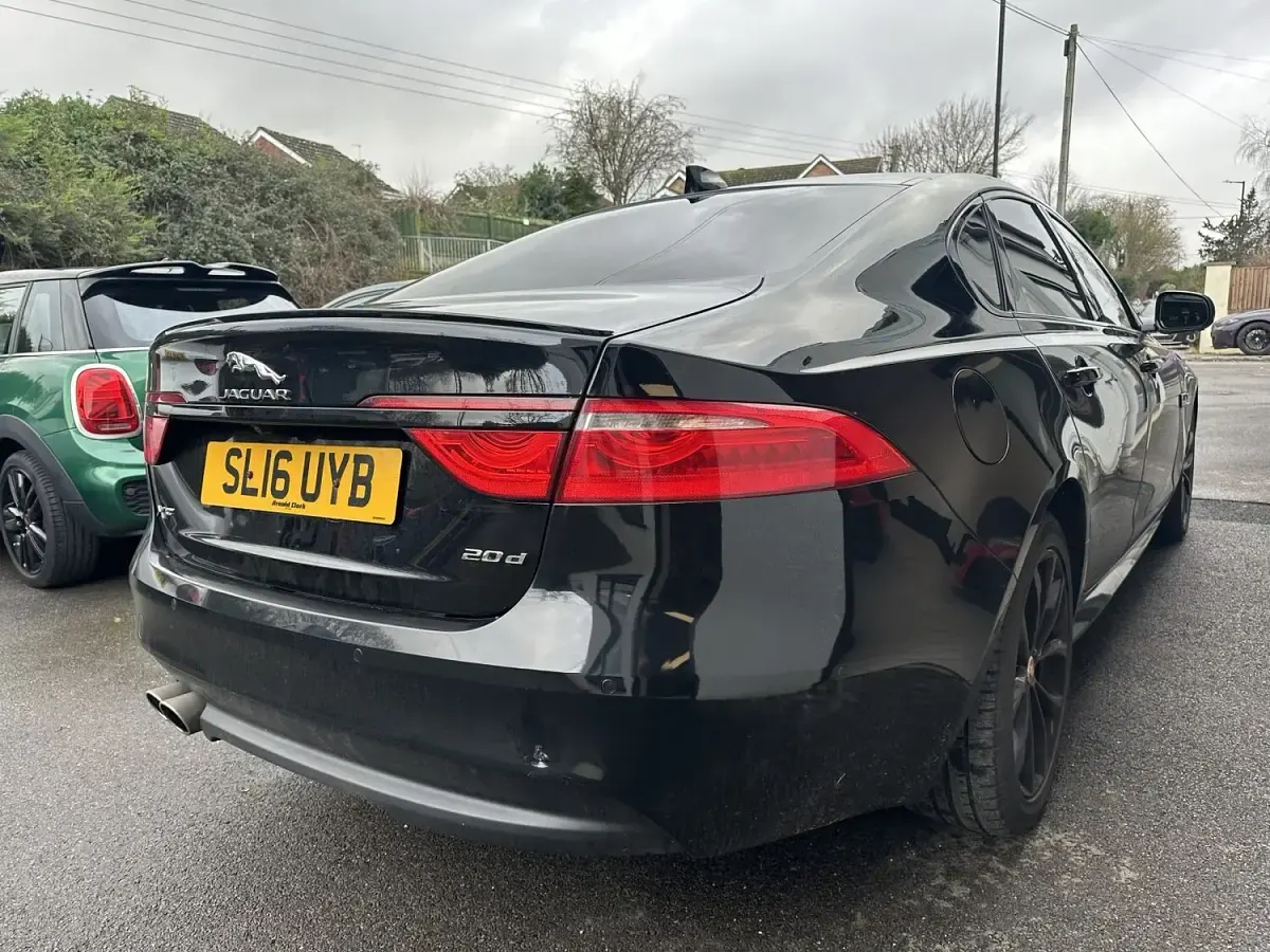 Used Jaguar XF R-Sport 180 HP (132 kW) 2016 Black Sedan