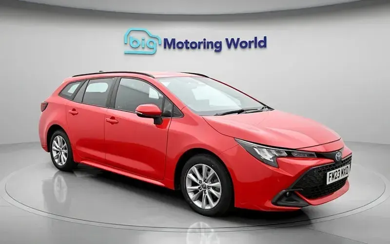 Gebraucht Toyota Corolla 140 PS (102 kW) 2026 Kombi