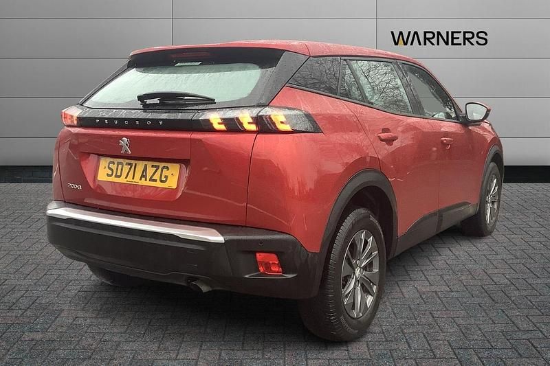 Used Peugeot 2008 Active Premium 100 HP (73 kW) 2021 Red SUV