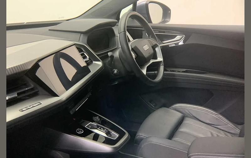 Used Audi Q4 e-tron Sport 150 kW (204 HP) 2022 Blue SUV