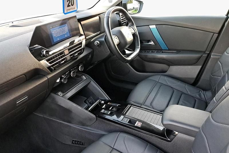 Blue Used 2021 Citroën e-C4 Shine Hatchback | £12,032 (Fair price) - Image 1/4