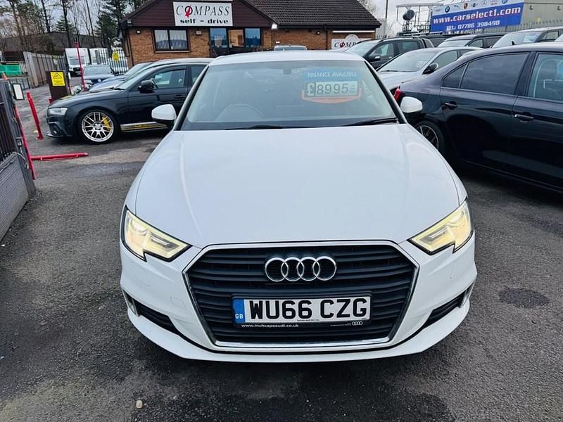 Used Audi A3 Sport 115 HP (84 kW) 2016 White Hatchback