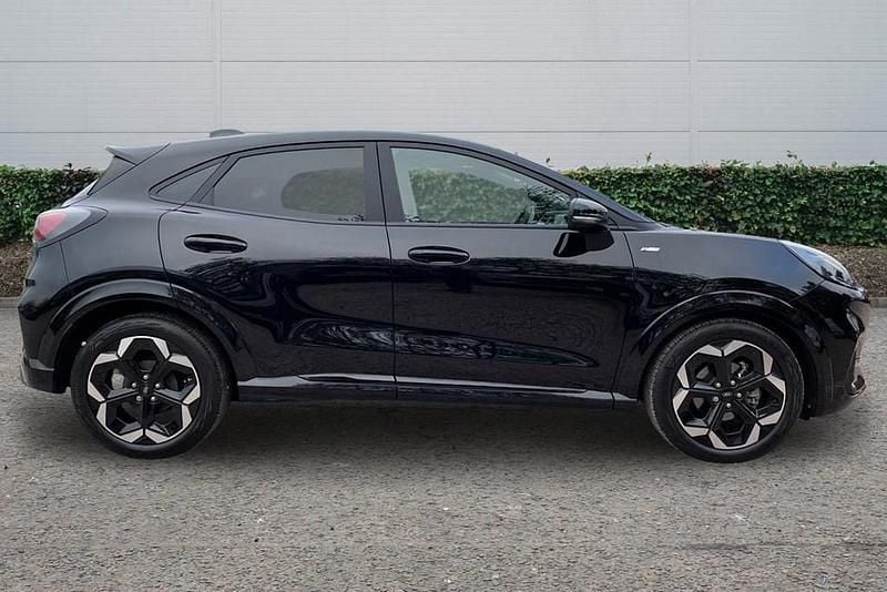 Begagnad Ford Puma ST-Line X 2024 Svart SUV