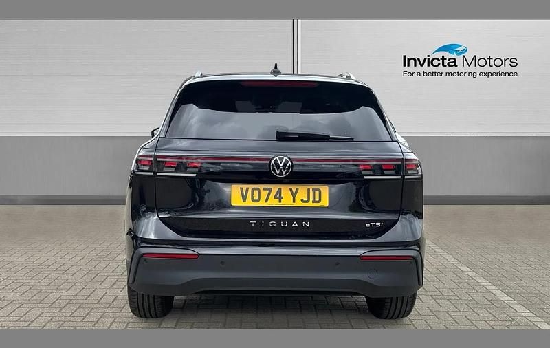 Used VW Tiguan Match 147 HP (108 kW) 2024 Black SUV