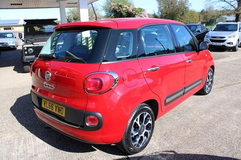 Used Fiat 500L Pop Star 95 HP (69 kW) 2017 Red MPV