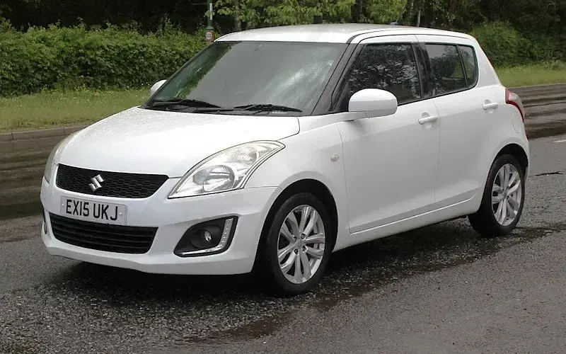 Begagnad Suzuki Swift SZ3 94 HK (69 kW) 2015 Halvkombi