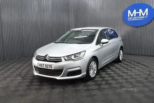 Used Citroën C4 Feel 100 HP (73 kW) 2015 Silver Hatchback