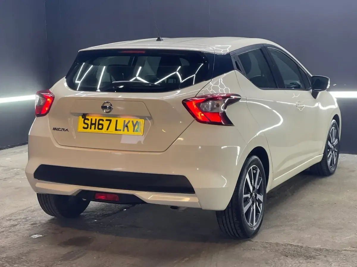 Usado Nissan Micra Acenta 71 HP (52 kW) 2017 Branco Citadino
