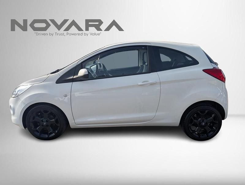 Used Ford Ka Zetec 69 HP (50 kW) 2016 White Hatchback