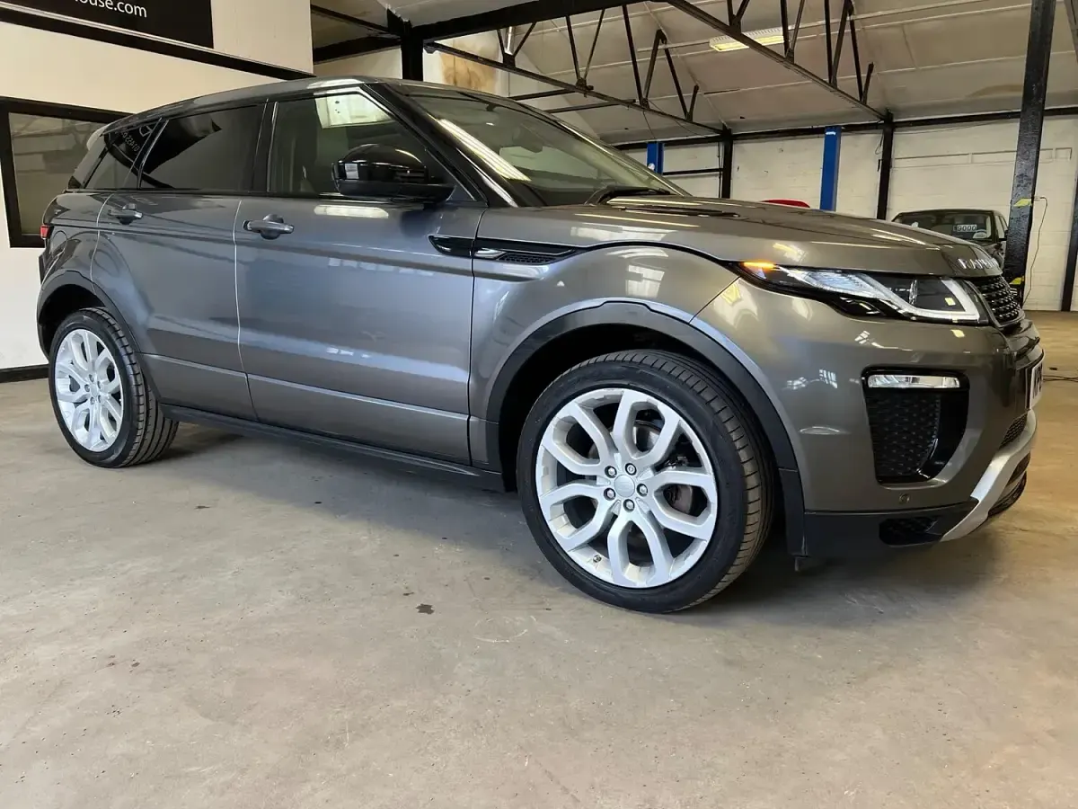 Used Land Rover Range Rover evoque HSE Dynamic 2017 Grey Estate