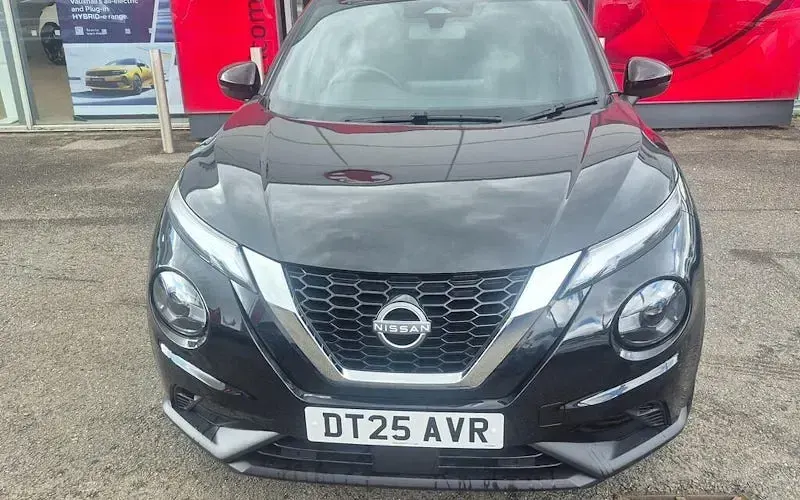 Used Nissan Juke N-Connecta 114 HP (83 kW) 2025 Black SUV