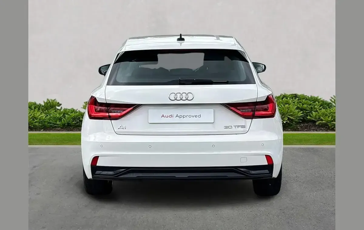 Used Audi A1 Sport 108 HP (79 kW) 2023 White SUV