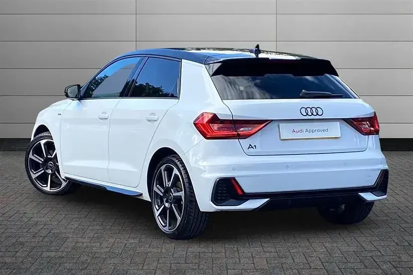Used Audi A1 Black Edition 116 HP (85 kW) 2024 White SUV