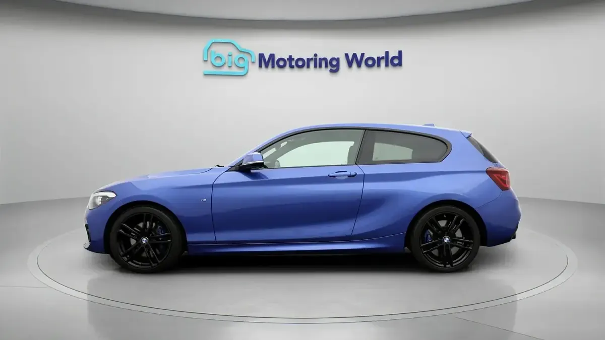 Used BMW 120 M Sport 184 HP (135 kW) 2019 Blue Hatchback