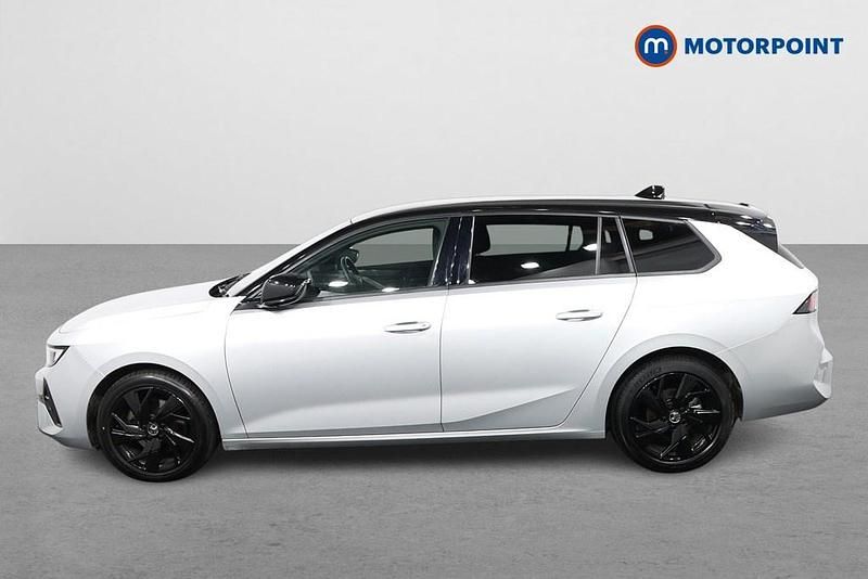 Used Vauxhall Astra 131 HP (96 kW) 2024 Grey Estate