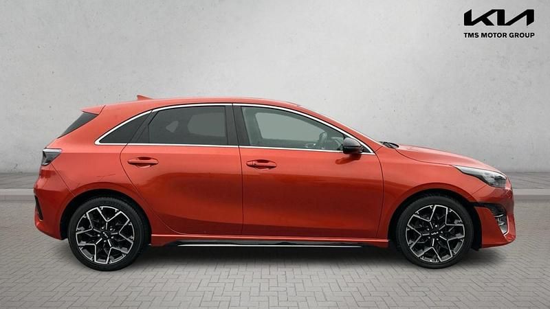 Used Kia Ceed GT-Line 158 HP (116 kW) 2022 Orange Hatchback