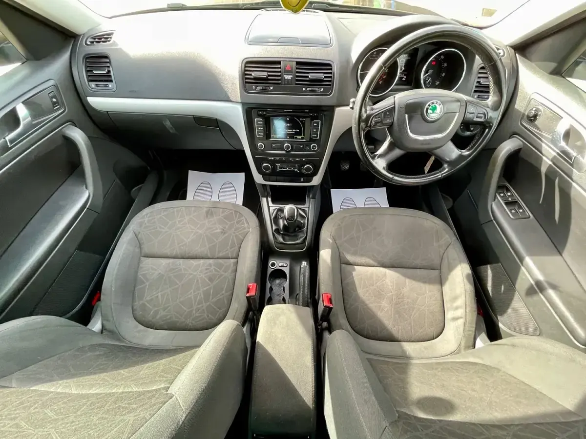 Used Skoda Yeti SE 168 HP (123 kW) 2011 Brown SUV