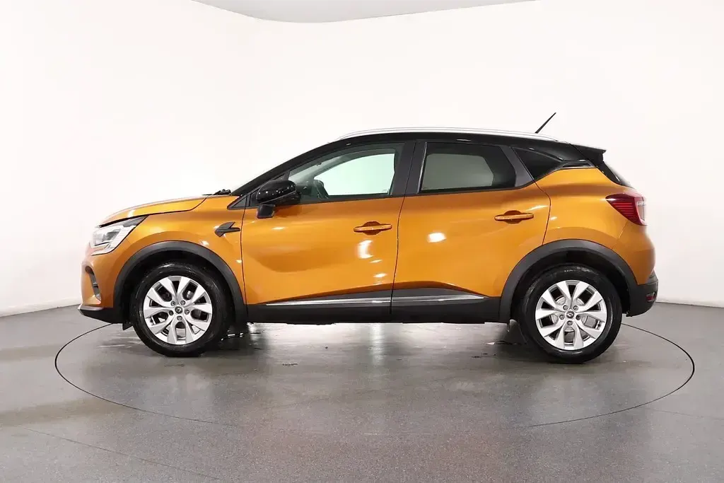 Used Renault Captur Iconic 95 HP (69 kW) 2020 Orange SUV