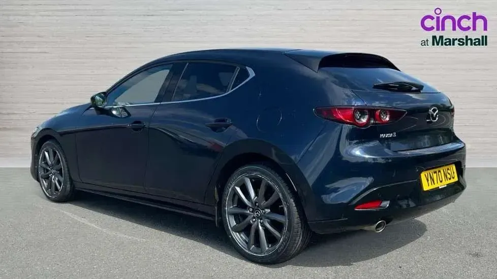Usado Mazda 3 Inclusive 122 HP (89 kW) 2020 Azul Citadino
