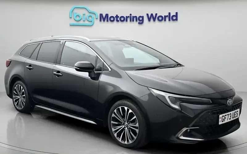 Used Toyota Corolla Design 196 HP (144 kW) 2025 Estate