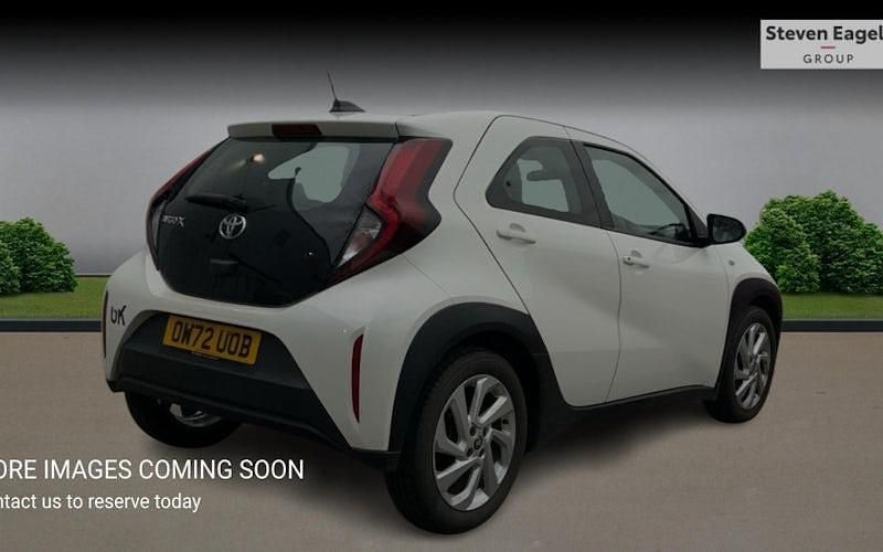 Used Toyota Aygo X PURE 72 HP (52 kW) 2025 SUV