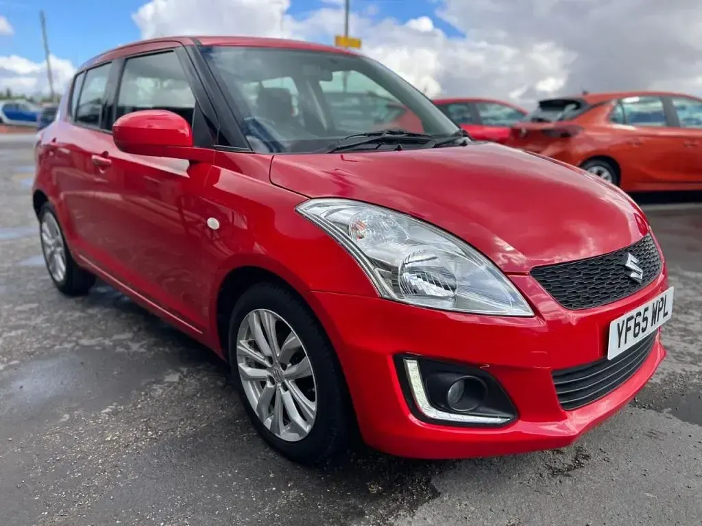 Used Suzuki Swift SZ3 2016 Red Hatchback