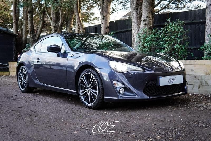 Grey Used 2013 Toyota GT86 GT Coupe | £15,990 (Fair price) - Image 1/3