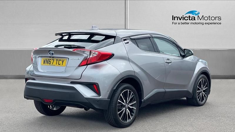 Used Toyota C-HR 122 HP (89 kW) 2017 Silver SUV