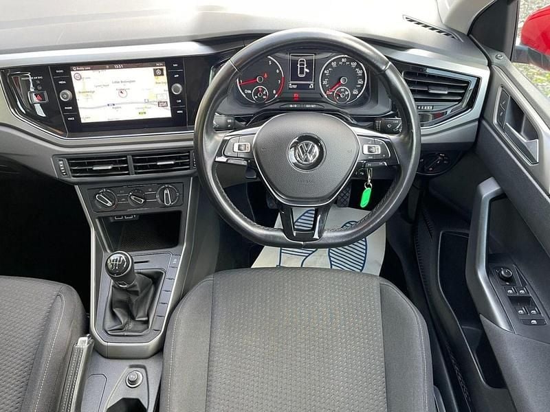 Used VW Polo Edition 65 HP (47 kW) 2019 Red Hatchback